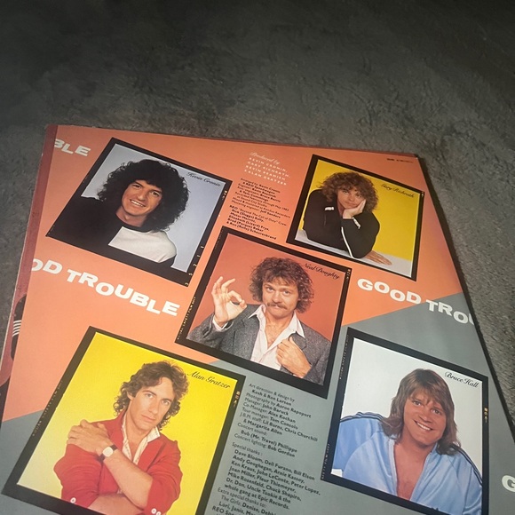 Reo Speedwagon Vtg 1982, Good Trouble LP Vinyl Record. Near mint - Picture 4 of 6